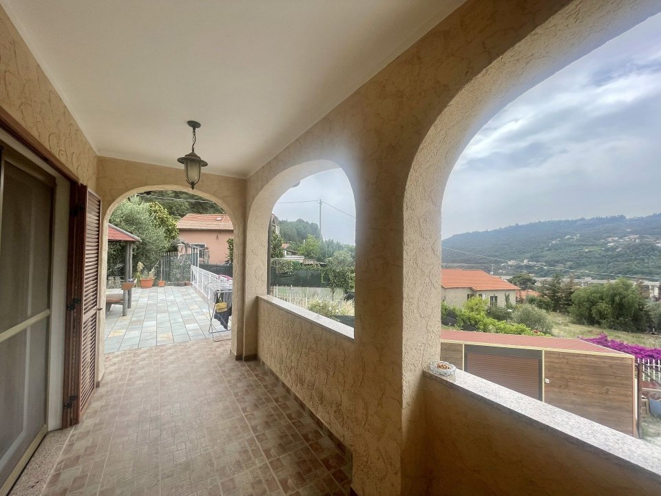 A vendre villa in zone tranquille Camporosso Liguria foto 2