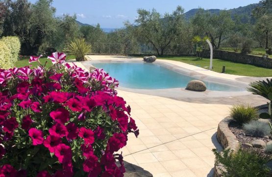 Zu verkaufen Villa Ruhiges Gebiet Dolceacqua Liguria